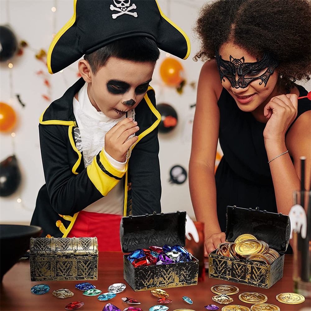 Pirate chest toys (5)